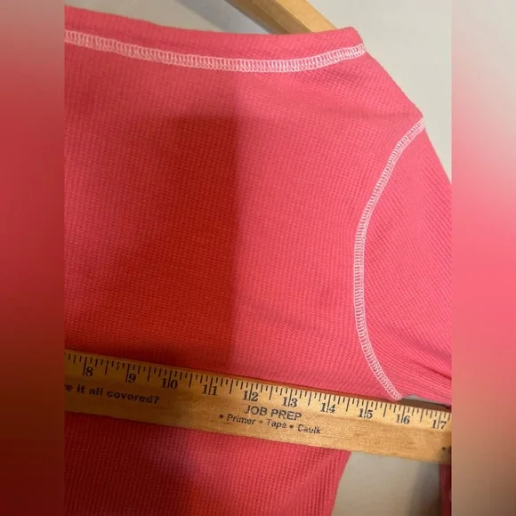 Levi’s Henley - Picture 10 of 14